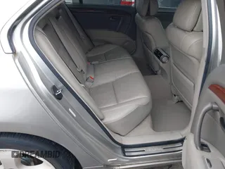 2005 Acura RL z VIN JH4KB16595C017766, wystawiony jako IAAI lot #42209022 z przebiegiem 225 862 mil mil oraz . Historia ofert i sprzedaży dostępna na DreamBid. Obrazek 8.