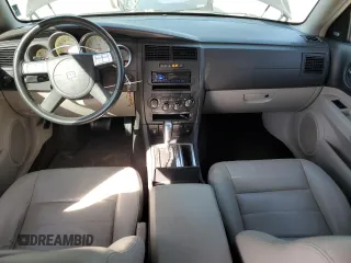 2005 Dodge Magnum RT z VIN 2D4GV58275H654499, wystawiony jako Copart lot #49822415 z przebiegiem 119 712 mil mil oraz Szkoda całkowita • Salvage title. Historia ofert i sprzedaży dostępna na DreamBid. Obrazek 8.