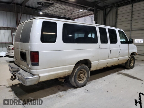 2008 Ford Econoline Passenger XL with VIN 1FBSS31L88DB04015, listed as a Copart auction lot 89138785 with 260,892 mi miles and Salvage Title. Bid and sale history available at DreamBid. Image 3.