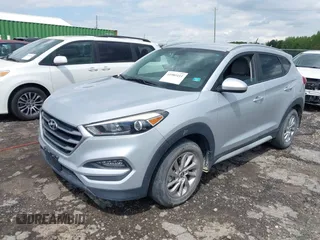 2017 Hyundai Tucson SE with VIN KM8J3CA47HU522428, listed as a IAAI auction lot 41985111 with 86,890 mi miles. Bid and sale history available at carsss.com. Image 2.