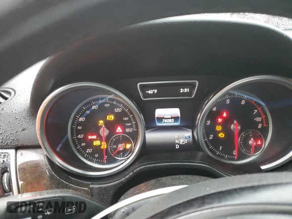2018 Mercedes-Benz GLE 350 z VIN 4JGDA5HB7JB124754, wystawiony jako Copart lot #56665615 z przebiegiem 74 083 mil mil oraz Szkoda całkowita • Salvage title. Historia ofert i sprzedaży dostępna na DreamBid. Obrazek 9.
