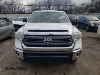 2015 Toyota Tundra SR5 z VIN 5TFDY5F19FX423652, wystawiony jako Copart lot #80790993 z przebiegiem 89 209 mil mil oraz Czysty tytuł • Clean title. Historia ofert i sprzedaży dostępna na DreamBid. Obrazek 5.