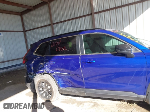 2024 Honda CR-V Sport with VIN 7FARS5H58RE026458, listed as a IAAI auction lot 40861253 with 21,284 mi miles and . Bid and sale history available at DreamBid. Image 6.