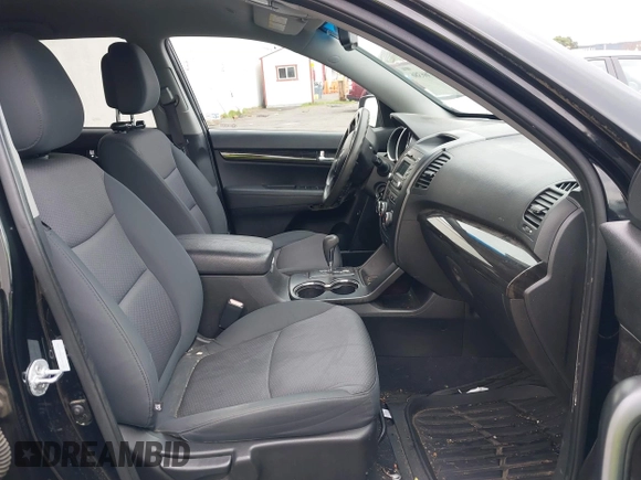 2012 Kia Sorento LX with VIN 5XYKT3A62CG281690, listed as a IAAI auction lot 41766386 with 108,464 mi miles. Bid and sale history available at carsss.com. Image 5.