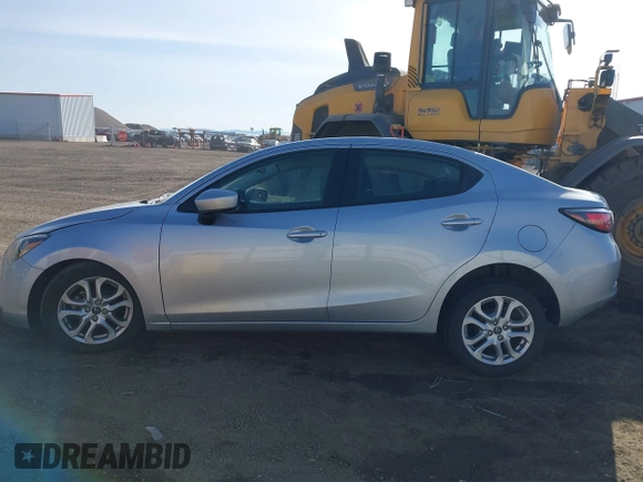 2018 Toyota Yaris with VIN 3MYDLBYV8JY328229, listed as a IAAI auction lot 41949610 with 54,651 mi miles and . Bid and sale history available at DreamBid. Image 15.