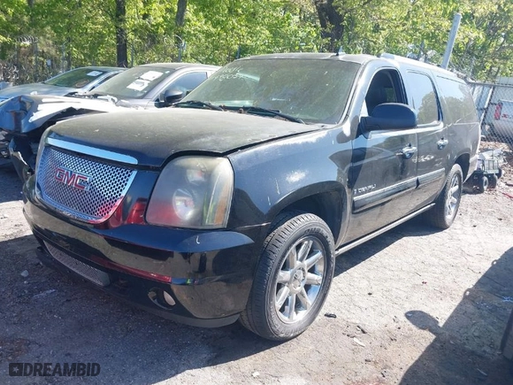 2008 GMC Yukon XL Denali with VIN 1GKFK66888J141543, listed as a IAAI auction lot 41998054 with 253,957 mi miles. Bid and sale history available at carsss.com. Image 2.