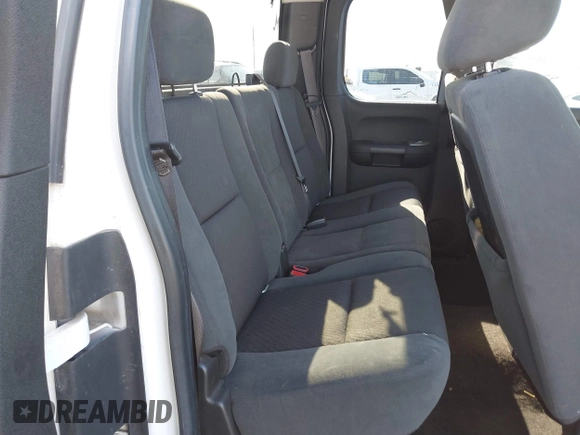 2009 Chevrolet Silverado 1500 LT with VIN 1GCEK29059Z129875, listed as a IAAI auction lot 41678620 with 155,798 mi miles and . Bid and sale history available at DreamBid. Image 8.