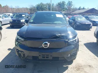 2024 Volvo XC40 Plus z VIN YV4ER3XL5R2273804, wystawiony jako IAAI lot #42046244 z przebiegiem 12 694 mil mil oraz . Historia ofert i sprzedaży dostępna na DreamBid. Obrazek 13.