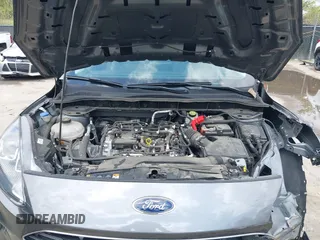2022 Ford Escape SE with VIN 1FMCU0G68NUB17851, listed as a IAAI auction lot 42052525 with 37,004 mi miles and . Bid and sale history available at DreamBid. Image 10.