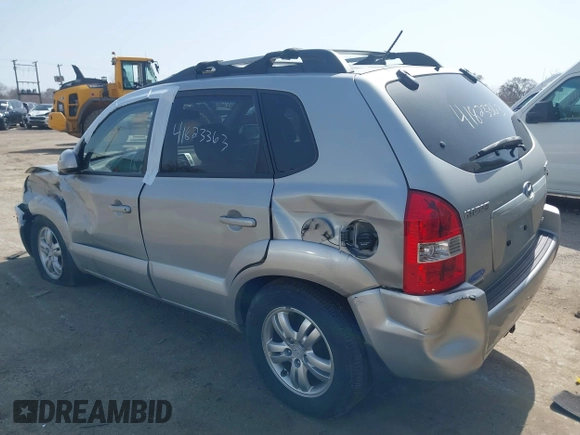 2008 Hyundai Tucson SE with VIN KM8JN72D68U844736, listed as a IAAI auction lot 41823363 with 1 mi miles. Bid and sale history available at carsss.com. Image 3.