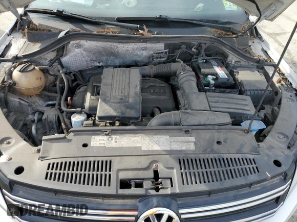2012 Volkswagen Tiguan S with VIN WVGBV7AX5CW548166, listed as a Copart auction lot 54235285 with 184,338 mi miles and Clean Title. Bid and sale history available at DreamBid. Image 12.