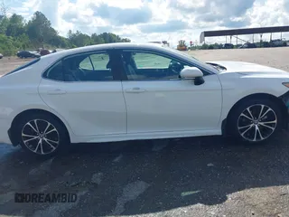 2019 Toyota Camry LE z VIN 4T1B11HK8KU708943, wystawiony jako IAAI lot #42221233 z przebiegiem 173 813 mil mil oraz . Historia ofert i sprzedaży dostępna na DreamBid. Obrazek 14.