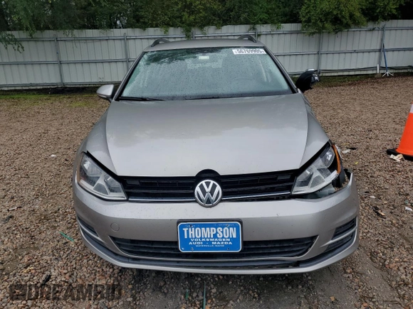 2017 Volkswagen Golf S z VIN 3VWC17AU6HM501906, wystawiony jako Copart lot #56769905 z przebiegiem 162 707 mil mil oraz Szkoda całkowita • Salvage title. Historia ofert i sprzedaży dostępna na DreamBid. Obrazek 5.