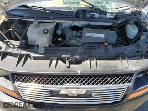 2006 Chevrolet Express Cargo с VIN 1GCGG25VX61101124, выставлен на аукционе Copart как лот 56374765 с пробегом 236 178 миль миль и Списание • Salvage title. История ставок и продаж доступна на DreamBid. Изображение 12.