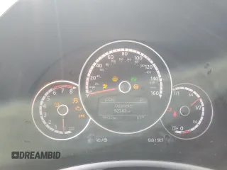 2014 Volkswagen Beetle 1.8T z VIN 3VWJ17AT1EM665073, wystawiony jako Copart lot #47805405 z przebiegiem 92 303 mil mil oraz Szkoda całkowita • Salvage title. Historia ofert i sprzedaży dostępna na DreamBid. Obrazek 9.