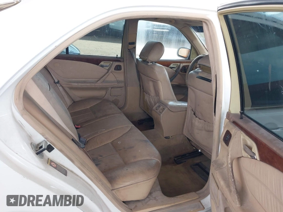2001 Mercedes-Benz E-Class with VIN WDBJF65J61B183965, listed as a IAAI auction lot 41926279 with 305,436 mi miles. Bid and sale history available at carsss.com. Image 8.