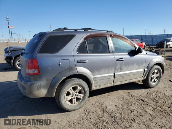 2004 Kia Sorento LX with VIN KNDJC733445332008, listed as a Copart auction lot 42791815 with 167,706 mi miles and Clean Title. Bid and sale history available at carsss.com. Image 3.