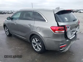 2017 Kia Sorento SXL z VIN 5XYPK4A50HG314022, wystawiony jako IAAI lot #41340327 z przebiegiem 97 130 mil mil oraz . Historia ofert i sprzedaży dostępna na DreamBid. Obrazek 3.