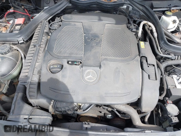 2013 Mercedes-Benz C 300 Sport with VIN WDDGF8AB1DA821545, listed as a IAAI auction lot 42116822 with 122,443 mi miles and . Bid and sale history available at carsss.com. Image 10.