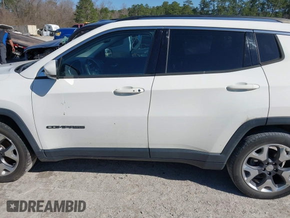 2018 Jeep Compass Limited with VIN 3C4NJCCB5JT407057, listed as a IAAI auction lot 41773636 with 92,272 mi miles and . Bid and sale history available at DreamBid. Image 14.