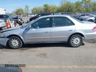 2001 Honda Accord LX with VIN JHMCG66531C014357, listed as a IAAI auction lot 42038445 with 171,864 mi miles and . Bid and sale history available at DreamBid. Image 14.