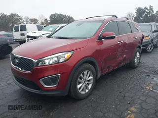 2017 Kia Sorento LX with VIN 5XYPG4A35HG215342, listed as a IAAI auction lot 40875287 with 118,146 mi miles. Bid and sale history available at carsss.com. Image 2.