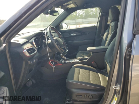 2021 Chevrolet TrailBlazer RS with VIN KL79MTSL6MB020054, listed as a Copart auction lot 67673364 with 32,534 mi miles and Salvage Title. Bid and sale history available at DreamBid. Image 7.