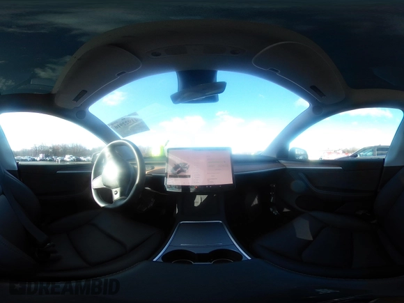 2024 Tesla Model Y Long Range z VIN 7SAYGDEE7RA300756, wystawiony jako IAAI lot #41922910 z przebiegiem 4 262 mil mil oraz . Historia ofert i sprzedaży dostępna na DreamBid. Obrazek 23.