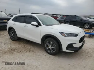 2025 Honda HR-V EX-L z VIN 3CZRZ1H70SM715374, wystawiony jako Copart lot #51235815 z przebiegiem 5196 mil mil oraz Szkody całkowita. Historia ofert i sprzedaży dostępna na DreamBid. Obrazek 4.