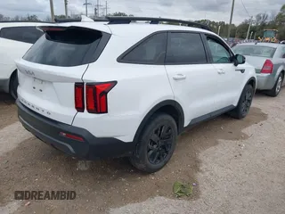 2022 Kia Sorento X-Line S with VIN 5XYRLDLCXNG150906, listed as a IAAI auction lot 41322719 with 29,915 mi miles. Bid and sale history available at carsss.com. Image 4.