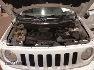 2015 Jeep Patriot High Altitude z VIN 1C4NJRFB2FD197416, wystawiony jako IAAI lot #42382197 z przebiegiem 143 695 mil mil oraz . Historia ofert i sprzedaży dostępna na DreamBid. Obrazek 10.