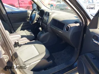 2010 Jeep Patriot Sport with VIN 1J4NF1GB2AD624078, listed as a IAAI auction lot 41635298 with 181,537 mi miles. Bid and sale history available at carsss.com. Image 5.