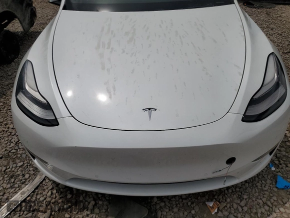 2020 Tesla Model Y Long Range z VIN 5YJYGDEF3LF028061, wystawiony jako Copart lot #57493175 z przebiegiem Nie podano mil oraz Czysty tytuł • Clean title. Historia ofert i sprzedaży dostępna na DreamBid. Obrazek 11.