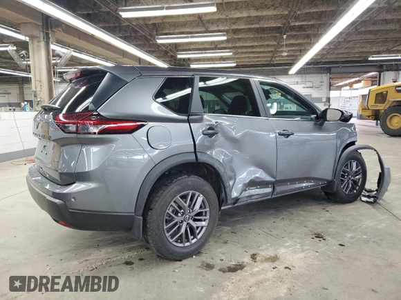 2024 Nissan Rogue S with VIN 5N1BT3AB5RC689753, listed as a Copart auction lot 47120305 with 12,500 mi miles and Salvage Title. Bid and sale history available at carsss.com. Image 3.