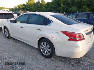 2013 Nissan Altima SV with VIN 1N4AL3AP0DC209287, listed as a IAAI auction lot 42710785 with 222,144 mi miles and . Bid and sale history available at DreamBid. Image 3.