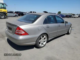 2007 Mercedes-Benz C 230 Sport z VIN WDBRF52H17F893114, wystawiony jako Copart lot #61109905 z przebiegiem 190 956 mil mil oraz Szkoda całkowita • Salvage title. Historia ofert i sprzedaży dostępna na DreamBid. Obrazek 3.