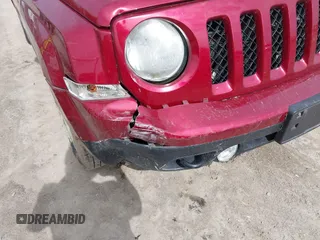 2014 Jeep Patriot Latitude with VIN 1C4NJRFB7ED688417, listed as a IAAI auction lot 42493111 with Not provided miles and . Bid and sale history available at DreamBid. Image 6.