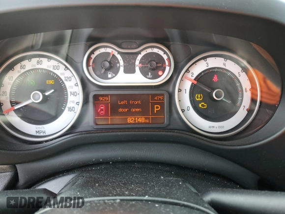 2014 FIAT 500L Trekking z VIN ZFBCFADH5EZ005847, wystawiony jako Copart lot #53369205 z przebiegiem 82 148 mil mil oraz Szkoda całkowita • Salvage title. Historia ofert i sprzedaży dostępna na DreamBid. Obrazek 9.
