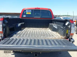 2010 Toyota Tacoma PreRunner with VIN 3TMJU4GN3AM105454, listed as a IAAI auction lot 42321358 with 113,714 mi miles and . Bid and sale history available at DreamBid. Image 17.