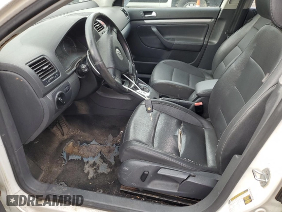 2009 Volkswagen Jetta SE with VIN 3VWRZ71K69M120110, listed as a Copart auction lot 64813905 with 114,552 mi miles and Salvage title. Bid and sale history available at DreamBid. Image 7.