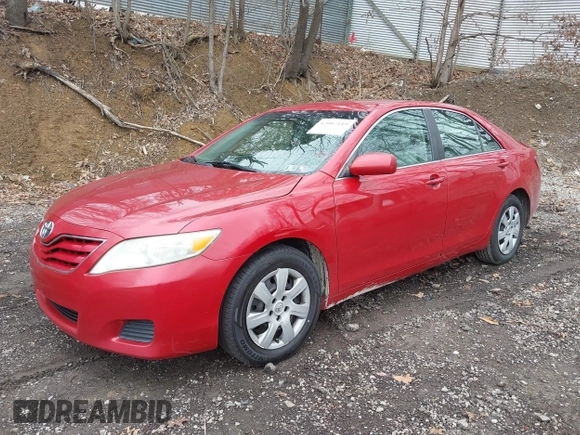 2011 Toyota Camry LE with VIN 4T1BF3EK4BU701750, listed as a IAAI auction lot 42007119 with 286,100 mi miles. Bid and sale history available at carsss.com. Image 2.