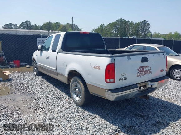 2000 Ford F-150 XL with VIN 1FTRX17L0YNA55913, listed as a IAAI auction lot 41914332 with 1 mi miles. Bid and sale history available at carsss.com. Image 3.
