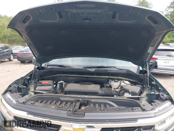 2025 Chevrolet Silverado 1500 LT with VIN 3GCPACED0SG204739, listed as a IAAI auction lot 42152555 with 11,662 mi miles and . Bid and sale history available at DreamBid. Image 10.