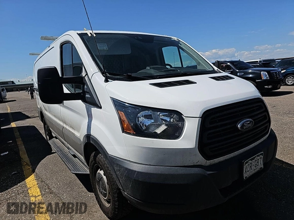 2019 Ford Transit z VIN 1FTYR1YM5KKB83053, wystawiony jako IAAI lot #42854173 z przebiegiem 196 257 mil mil oraz . Historia ofert i sprzedaży dostępna na DreamBid. Obrazek 3.