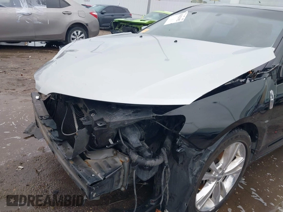 2012 Lincoln MKZ with VIN 3LNHL2GC6CR802963, listed as a IAAI auction lot 41421952 with 203,431 mi miles. Bid and sale history available at carsss.com. Image 18.