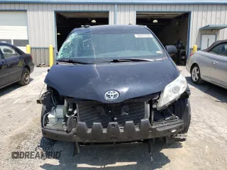 2017 Toyota Sienna LE Auto Access Seat with VIN 5TDKZ3DC4HS868306, listed as a Copart auction lot 59283795 with 310,767 mi miles and Salvage title. Bid and sale history available at DreamBid. Image 5.