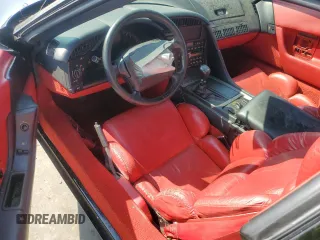 1992 Chevrolet Corvette z VIN 1G1YY23P4N5105420, wystawiony jako Copart lot #65811234 z przebiegiem Nie podano mil oraz Szkoda całkowita • Salvage title. Historia ofert i sprzedaży dostępna na DreamBid. Obrazek 8.