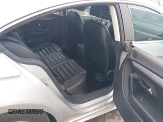 2014 Volkswagen CC Sport z VIN WVWBN7AN9EE524674, wystawiony jako IAAI lot #42252264 z przebiegiem 118 378 mil mil oraz . Historia ofert i sprzedaży dostępna na DreamBid. Obrazek 8.