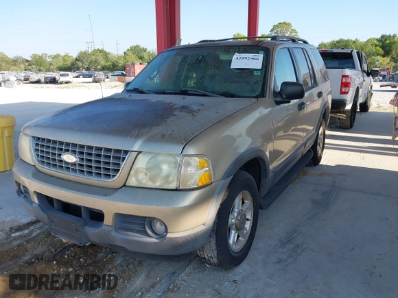 2003 Ford Explorer XLT with VIN 1FMZU73K63ZA27880, listed as a IAAI auction lot 42092466 with 185,070 mi miles and . Bid and sale history available at carsss.com. Image 2.
