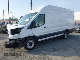 2021 Ford Transit Cargo z VIN 1FTBR3X82MKA18067, wystawiony jako IAAI lot #41205233 z przebiegiem 48 391 mil mil oraz . Historia ofert i sprzedaży dostępna na DreamBid. Obrazek 2.
